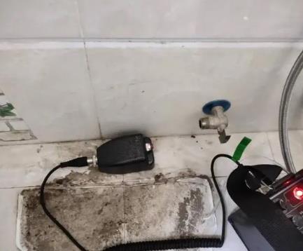 漾濞屋顶漏水维修公司分享下卫生间漏水的危害及解决方法